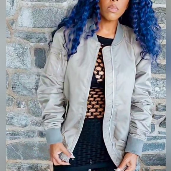 Miz Catching Flights: Olive Poncho Bomber - Picture 12 of 17